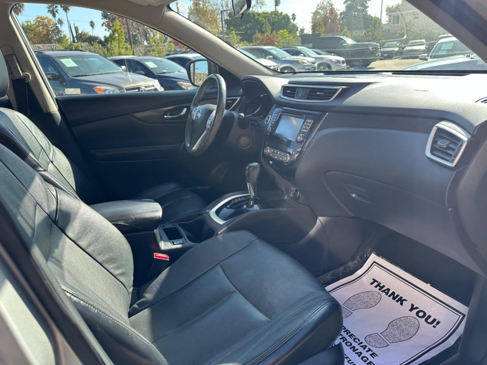 2014 Silver /Black Nissan Rogue Leather (5N1AT2MT5EC) with an 4 Cylinders engine, Automatic transmission, located at 30 S. Berkeley Avenue, Pasadena, CA, 91107, (626) 248-7567, 34.145447, -118.109398 - Leather seats! Navigation! This Nissan Rogue SL looks and drives good. bad credit ? we can help. We are the bank. - Photo #19